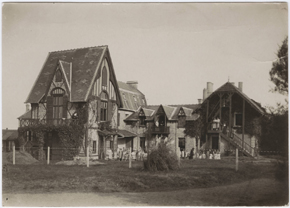 Rest-House for tuberculosis children.